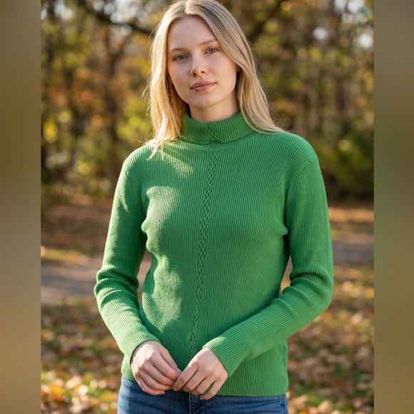 Jones New York Sweaters - ✨2 for$20✨ Jones New York Green Ribbed Mock Neck Sweater